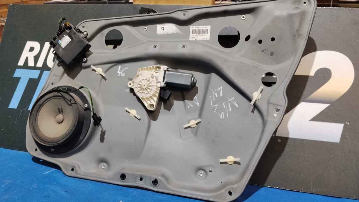 Alzacristalli anteriori destro con motorino Mercedes classe a w169 5 porte