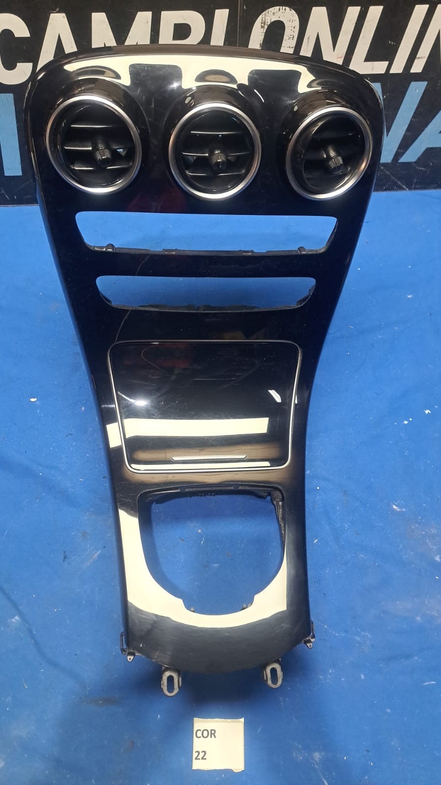 Cor 22 cornice consolle centrale Mercedes classe C w205 dal 2013 A2056800210
