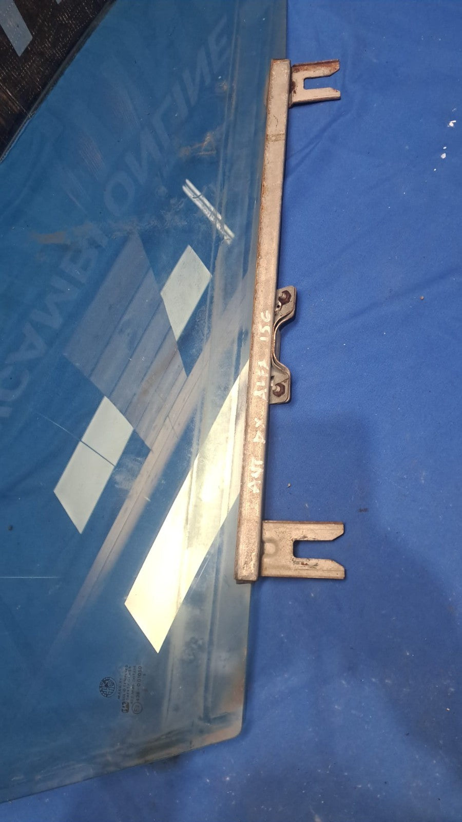 Fin 41 finestrino vetro scendente anteriore destro Alfa Romeo 156