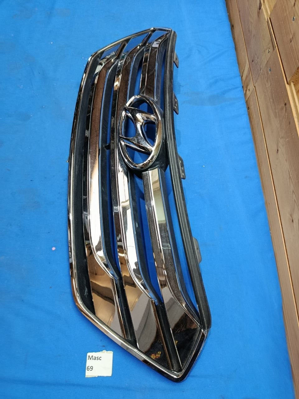 Masc 69 - Mascherina Griglia Radiatore Paraurti Anteriore Hyundai Santa Fe 2013
