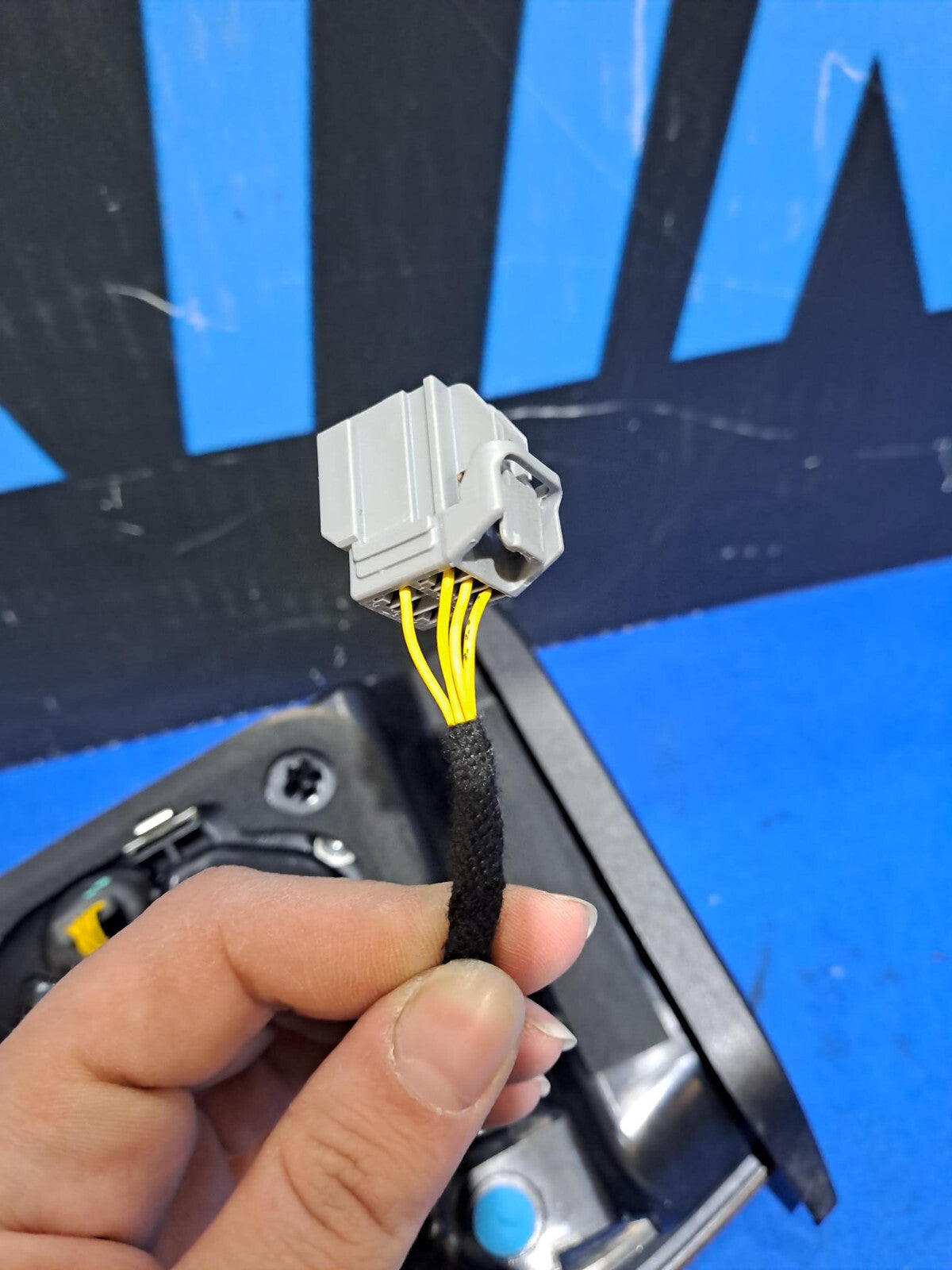 Fanale posteriore interno sinistro Maserati Levante - f mas 03