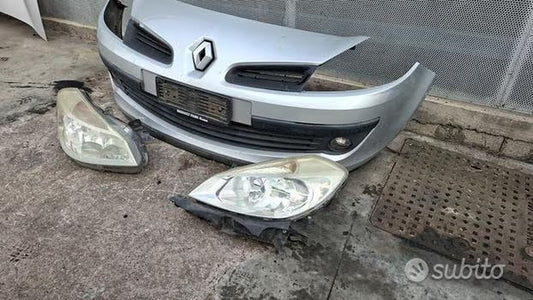 Muso completo musata Renault Clio 1.5d 2005 2009 parafango destro rotto