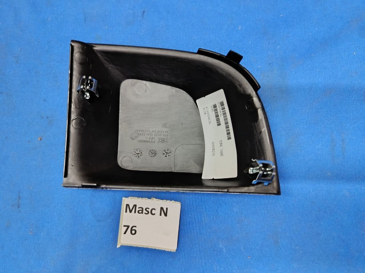 Masc N 76 - Mascherina Griglia Paraurti nuova Fiat 500 sinistra nera dal 2007