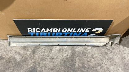 Minigonna destra Mitsubishi Pajero  Anno 2002 Codice MR478770 Numero 5232