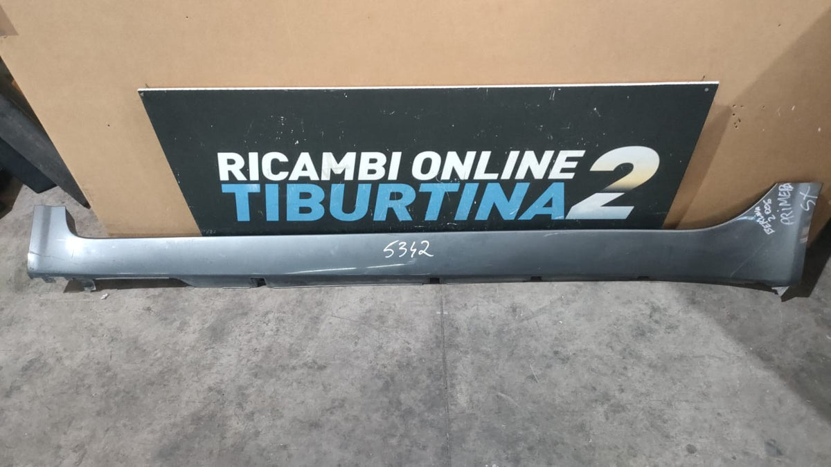 minigonna sinistra Nissan Primera berlina 2006 5342
