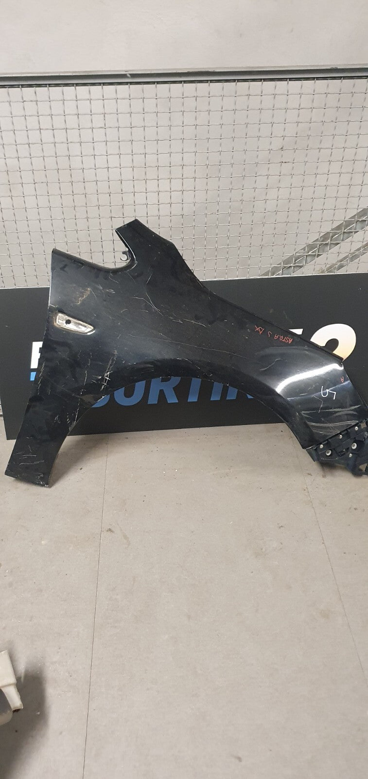 Parafango Anteriore Opel Astra J destro