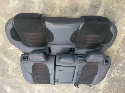 Tappezzeria Alfa Romeo Tonale dal 2022 pelle e alcantara senza airbag sedili