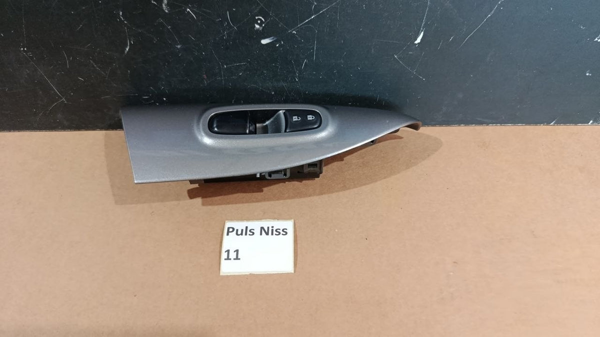 Puls Niss 11 - Pulsantiera completa Anteriore Destra Nissan Juke F15 2010 2019