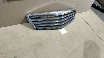Masc45 mascherina centrale  anteriore Mercedes Benz classe C W204 attacco rotto