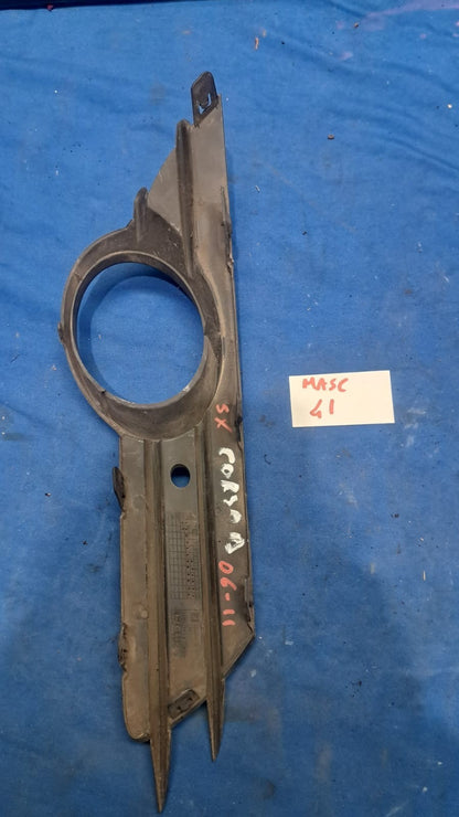 Masc 41 Mascherina cornice fendinebbia sinistra paraurti anteriore Opel corsa D