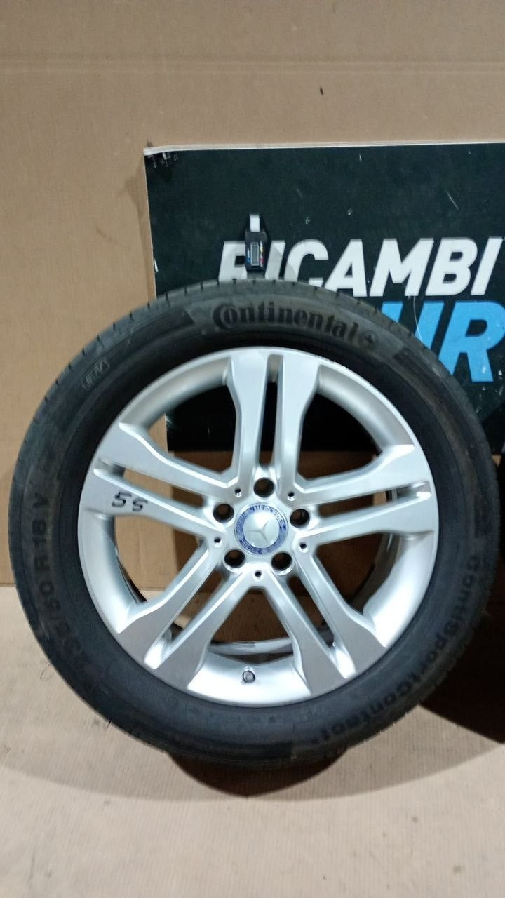 55 cerchi e gomme estive Mercedes gla 235 50 R18 Continental