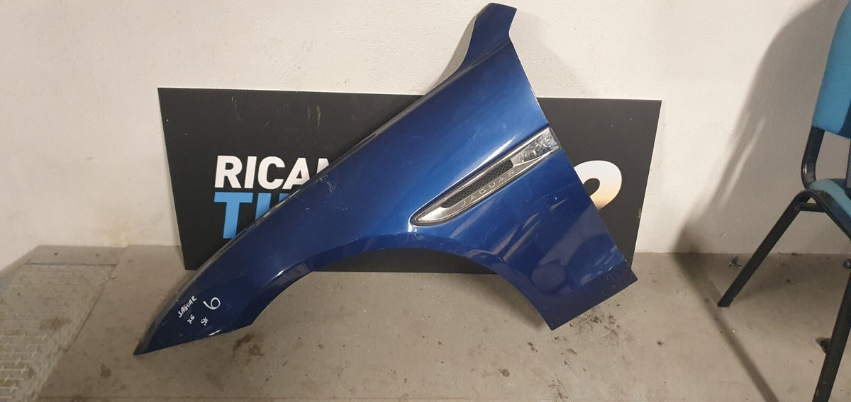 Parafango Anteriore Jaguar XF sinistro 2015-2024 (con difetto)