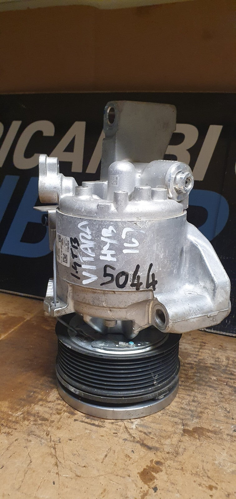 Compressore aria condizionata Valeo T73674CA / 186975 PER SUZUKI VITARA 1