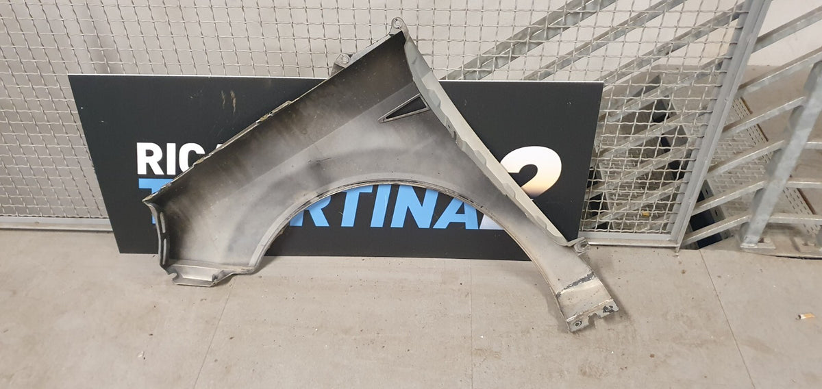 Parafango Anteriore Renault Megane destro dal 2005