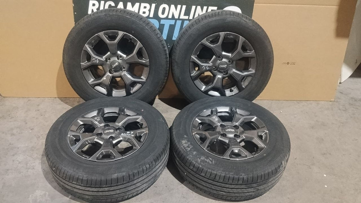 Cer 54 cerchi e gomme estive Jeep Avenger 225 65 R16 Bridgestone dot 27 25