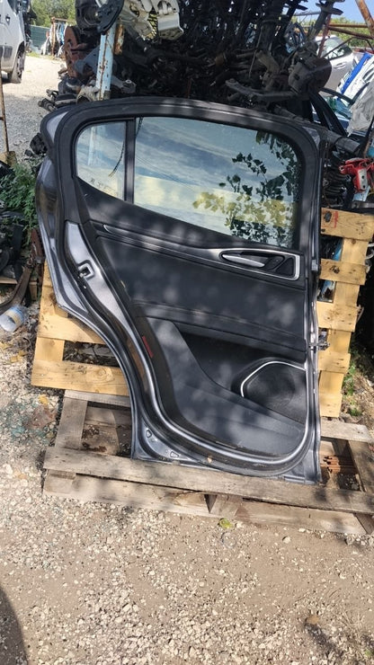 Porta posteriore sinistro alfa romeo Stelvio