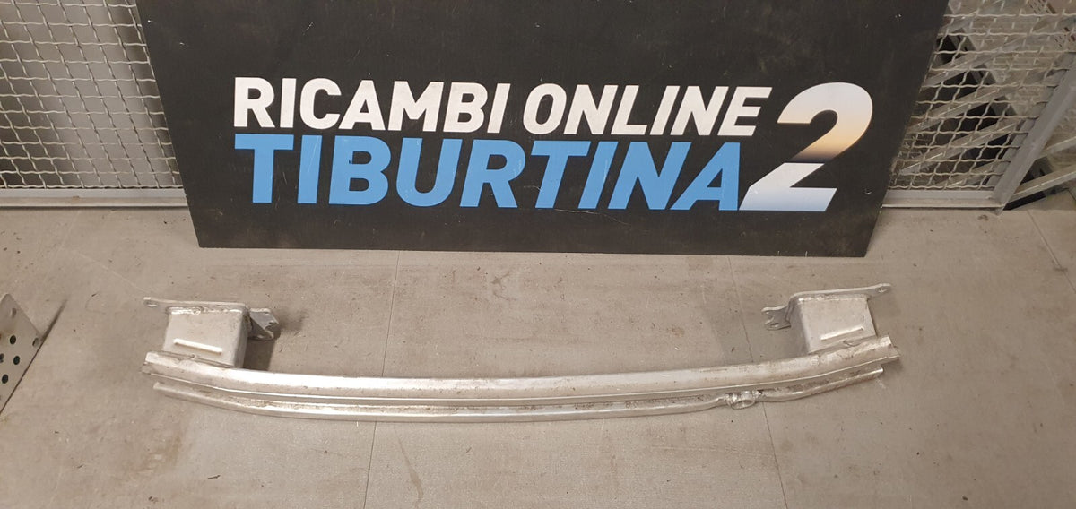 Traversa rinforzo paraurti  Posteriore Ford Focus berlina dal 2018