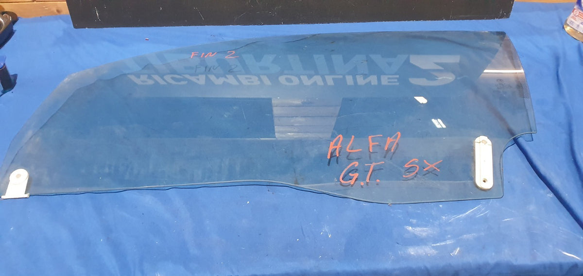 Fin 2 - Finestrino vetro scendente Alfa Romeo GT anteriore sinistro