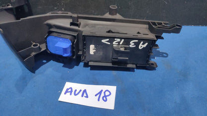 pulsantiera anteriore sinistra audi a3 dal 2012  in poi  con difetto