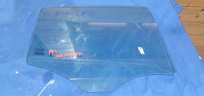 Fin 165 - Finestrino vetro scendente posteriore destro Mercedes Benz classe E