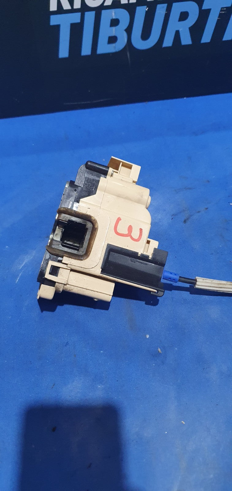 Ser 3 - Serratura elettrica Fiat Panda dal 2012 anteriore destra