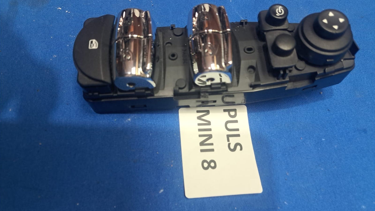 Puls Mini 8 pulsantiera alzavetro Mini Countryman dal 2014