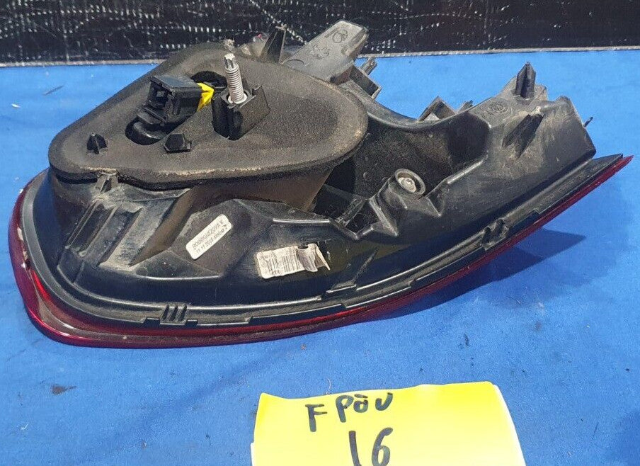 Fanale posteriore interno destro Peugeot 2008