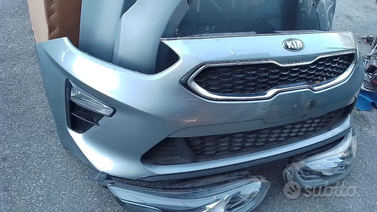 Muso completo musata Kia Ceed 1.6d dal 2018 parafango sinistro ammaccato