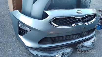 Muso completo musata Kia Ceed 1.6d dal 2018 parafango sinistro ammaccato