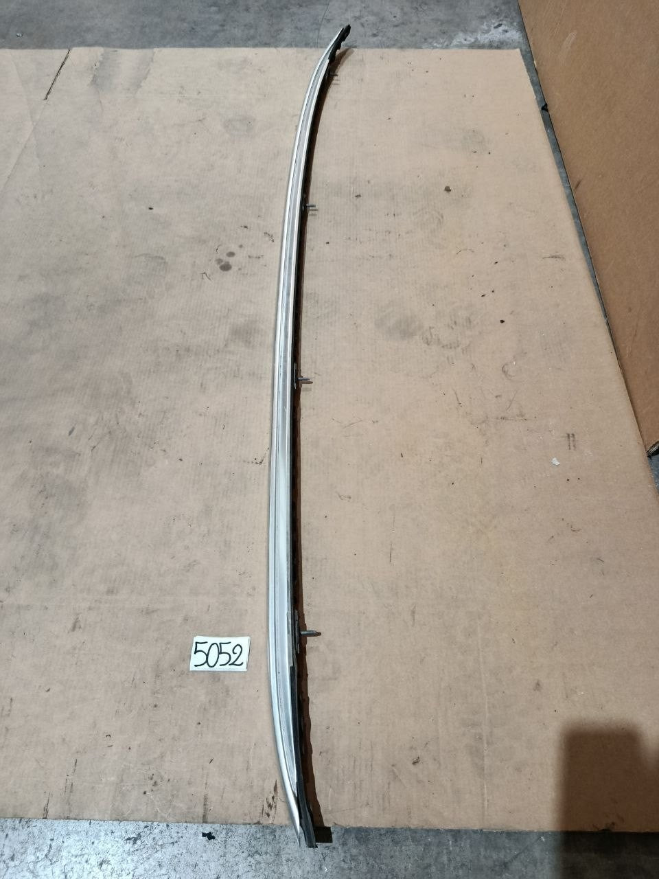 Bar 5052 - Barra longitudinale tetto portapacchi Renault Kadjar dal 2015
