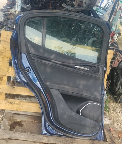 Porta posteriore sinistra alfa romeo Stelvio