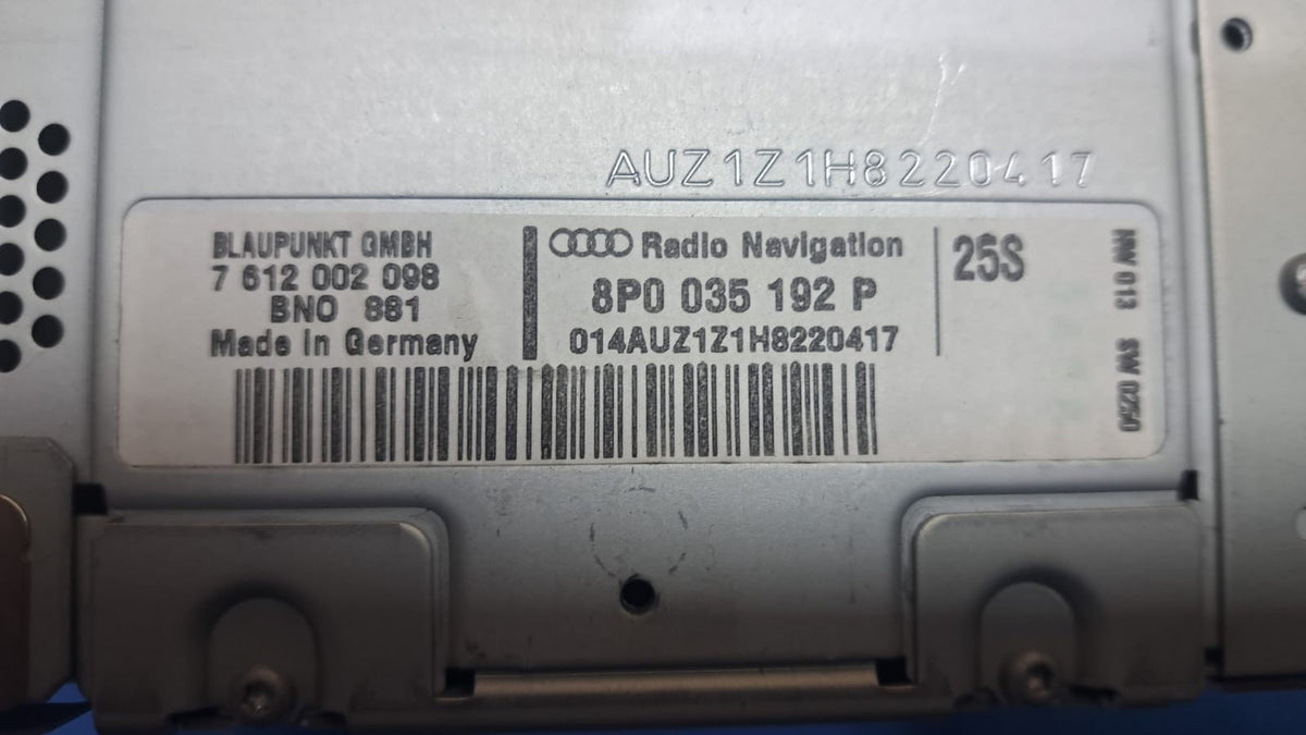 Aut 3 Autoradio cd con navigazione per Audi A3 dal 2008 in poi