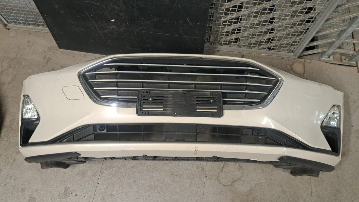 Par 90 Paraurti anteriore Ford Focus IV 4 dal 2018 completo