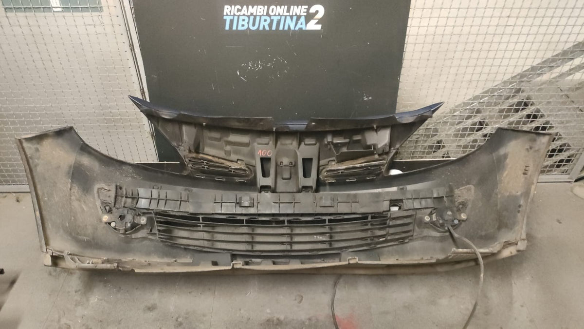 paraurti anteriore Renault Clio 2006 in poi 100
