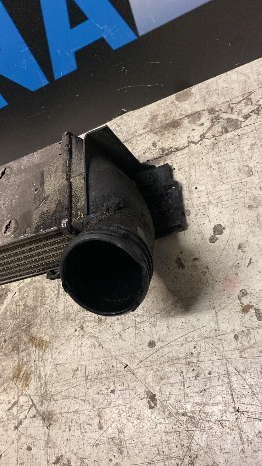 Intercooler BMW serie 3 2.0 D Anno 2007 Numero oggetto I5025