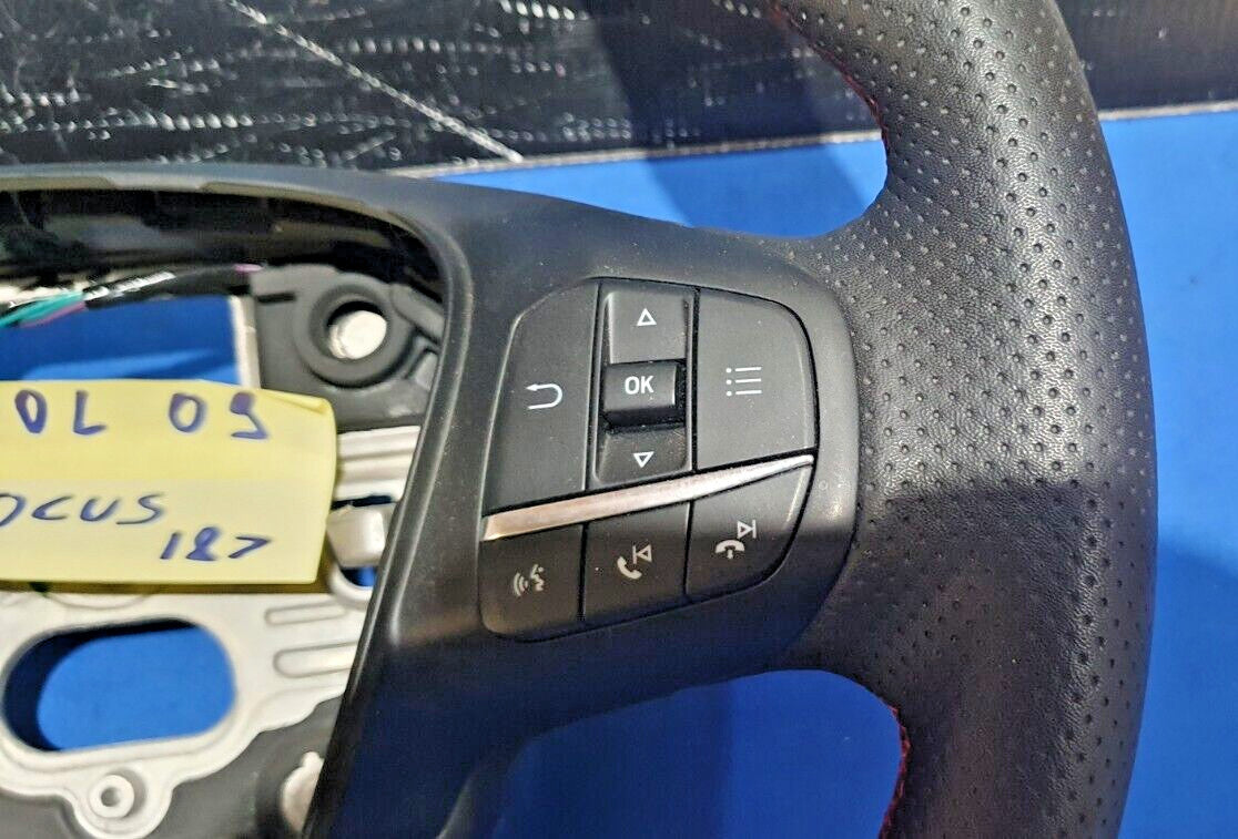Volante Ford Focus 2018 in poi st line