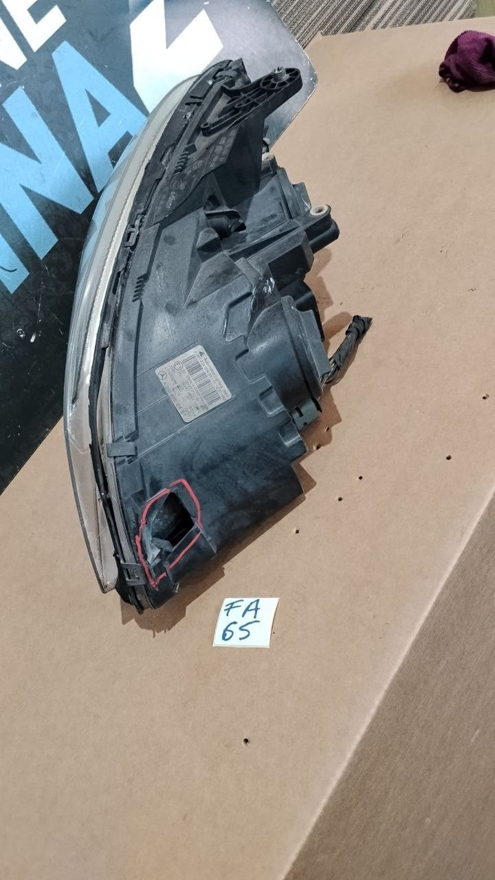 Fa 65 faro anteriore destro Mercedes classe C W204 dal 2007 con piccolo spacco
