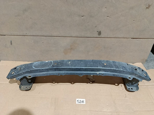 Trav 5216 - Traversa Anteriore con un bozzo Toyota Yaris dal 2012