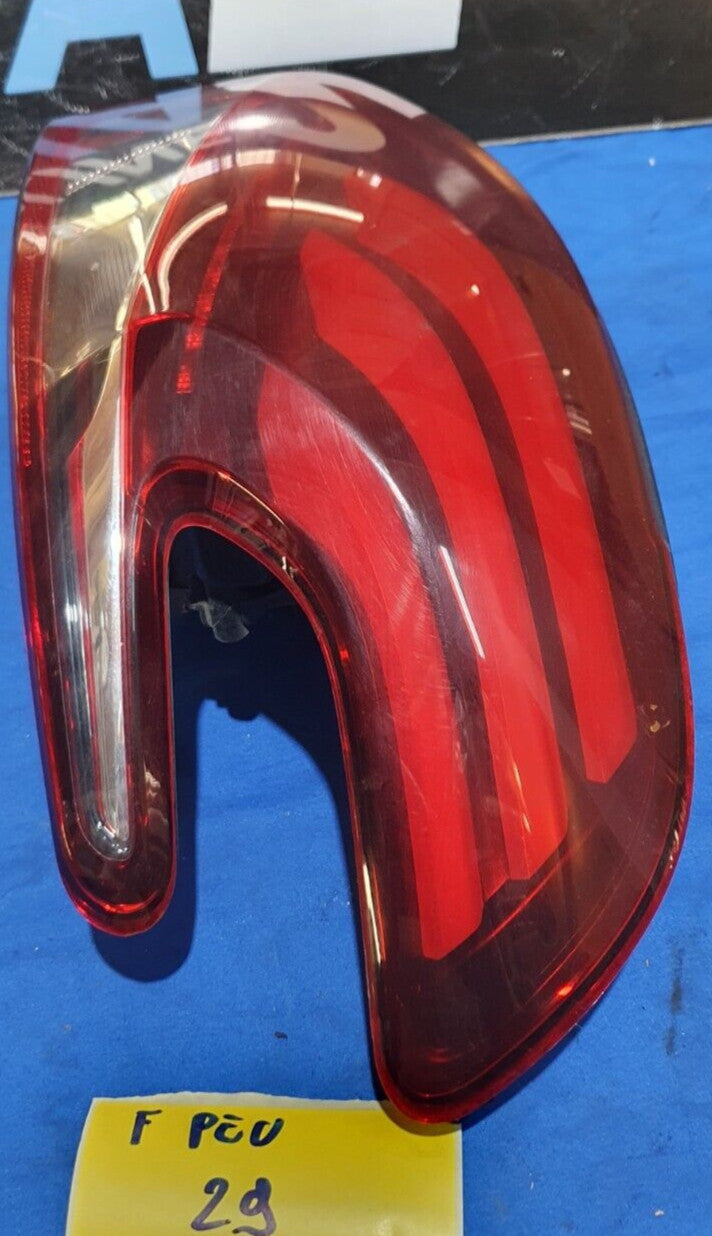 Fanale posteriore Peugeot 208 Fastback destro 2012 2019