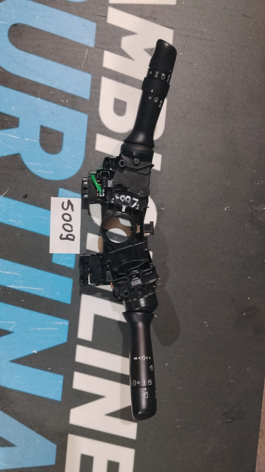 Dev 5009 devio luce Toyota Aygo Citroen C1 Peugeot 108 dal 2014 con 1 auto