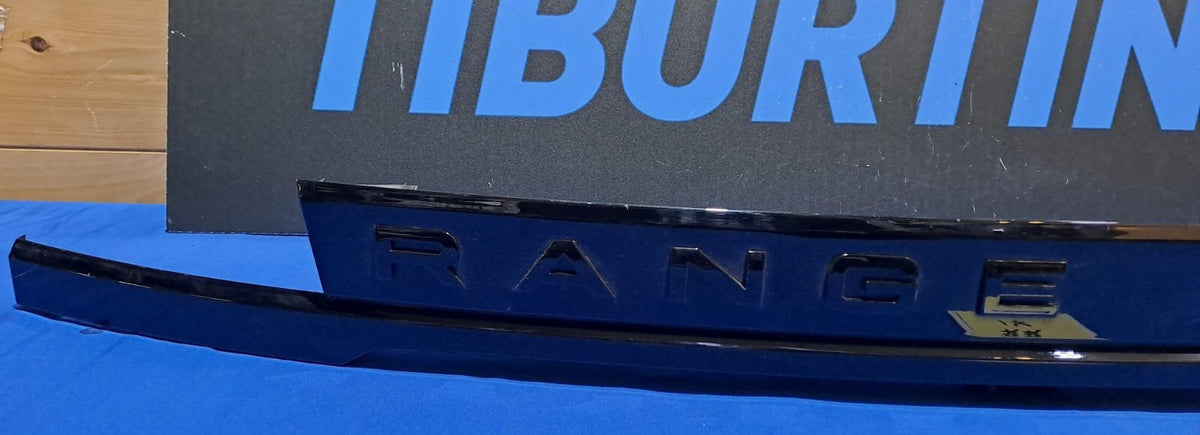 Maniglia cofano posteriore Land Rover Evoque con Telecamera - RR 17