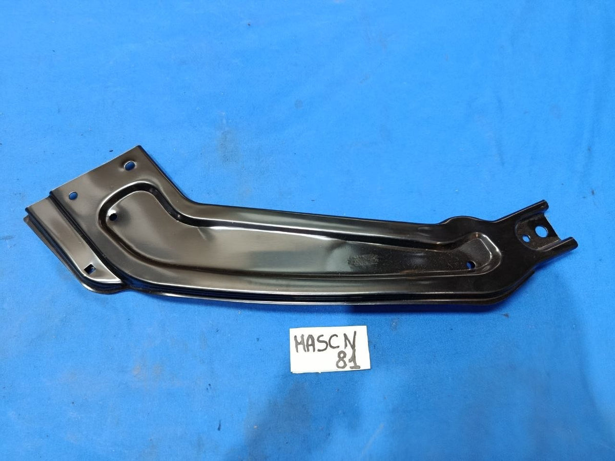 Masc N 81 - Sede faro nuovo Volkswagen Passat B8 2014 2019 sinistro