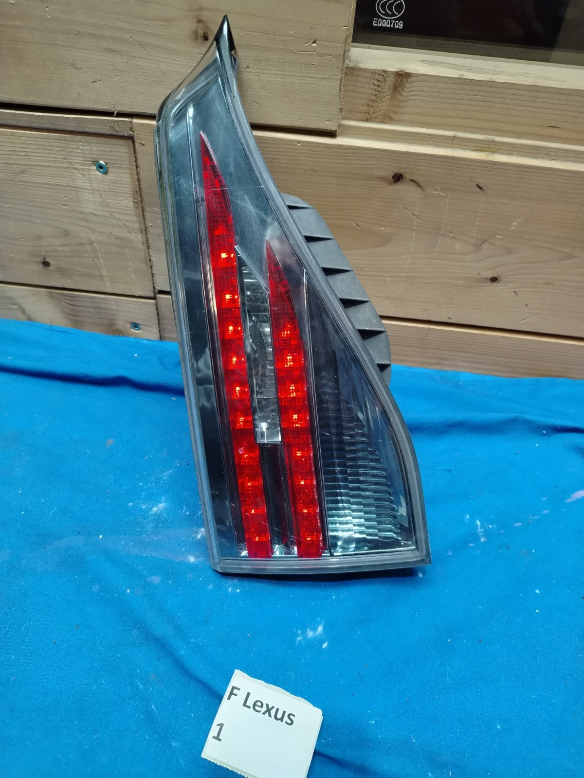 F Lexus 1 - Fanale posteriore stop interno destro Lexus ct 2011