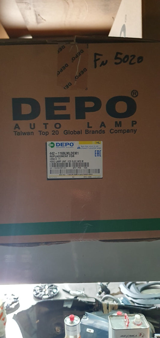 Faro anteriore nuovo commerciale Opel Corsa D sinistro dal 2011