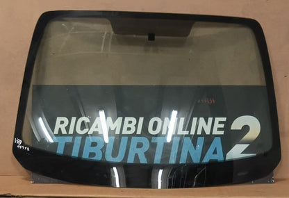 V53 Parabrezza Smart 453 fortwo usato