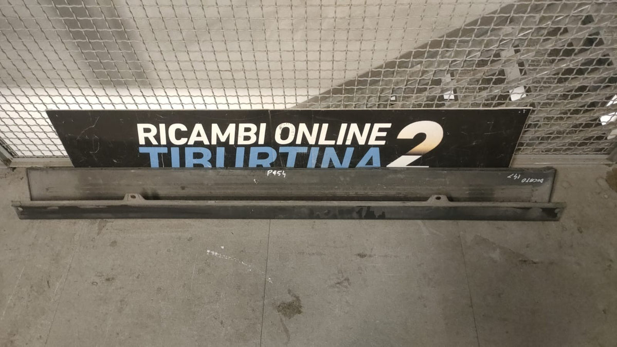 paraurti posteriore centrale fiat ducato 2014 in poi  con graffi  PF 54