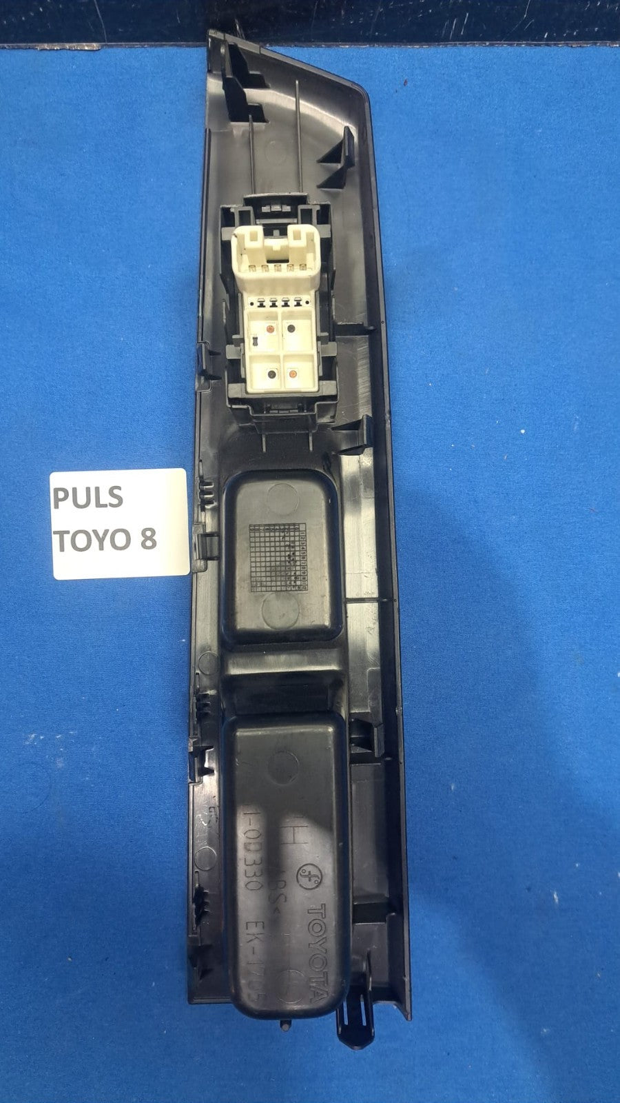 Puls Toy 8 pulsante alzavetro anteriore destro Toyota yaris dal 2011