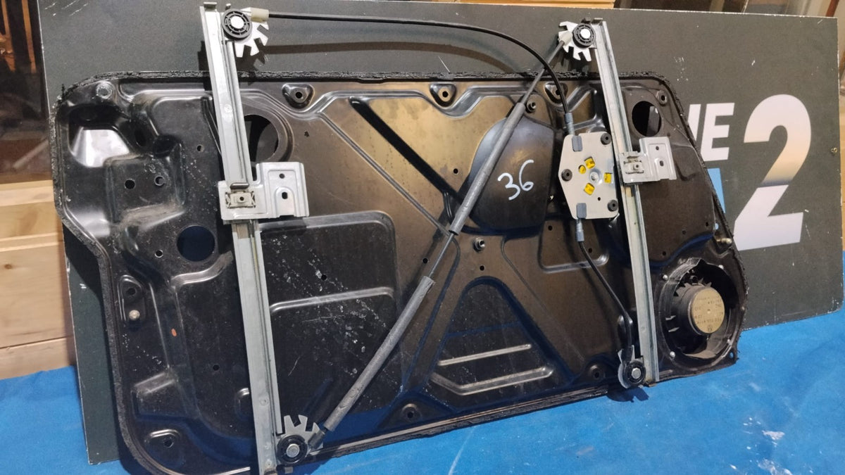 Alzacristalli destro con motorino dal 99 al 04 Volkswagen new beetle alz 36
