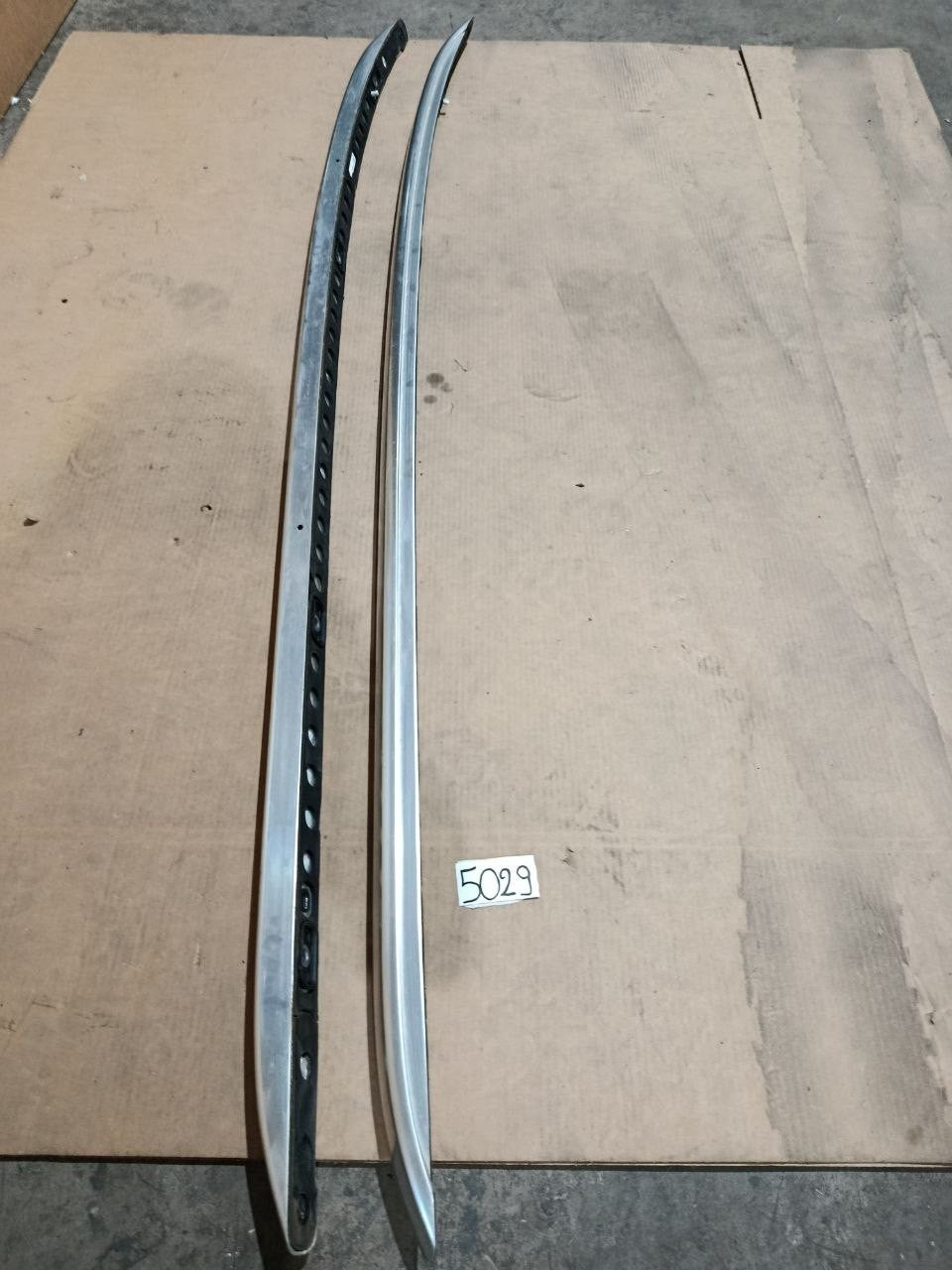 Bar 5029 - Barre longitudinali tetto portapacchi Renault Megane 4 SW dal 2016