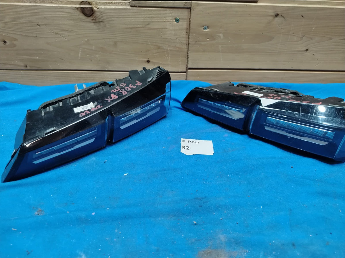 F Peu 32 - Fanale posteriore stop interno destro Peugeot 308 berlina dal 2020